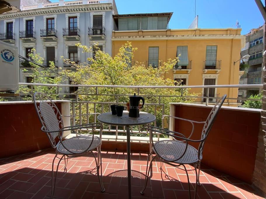 Piso En El Centro De Granada. Parking Opcional Exterior photo